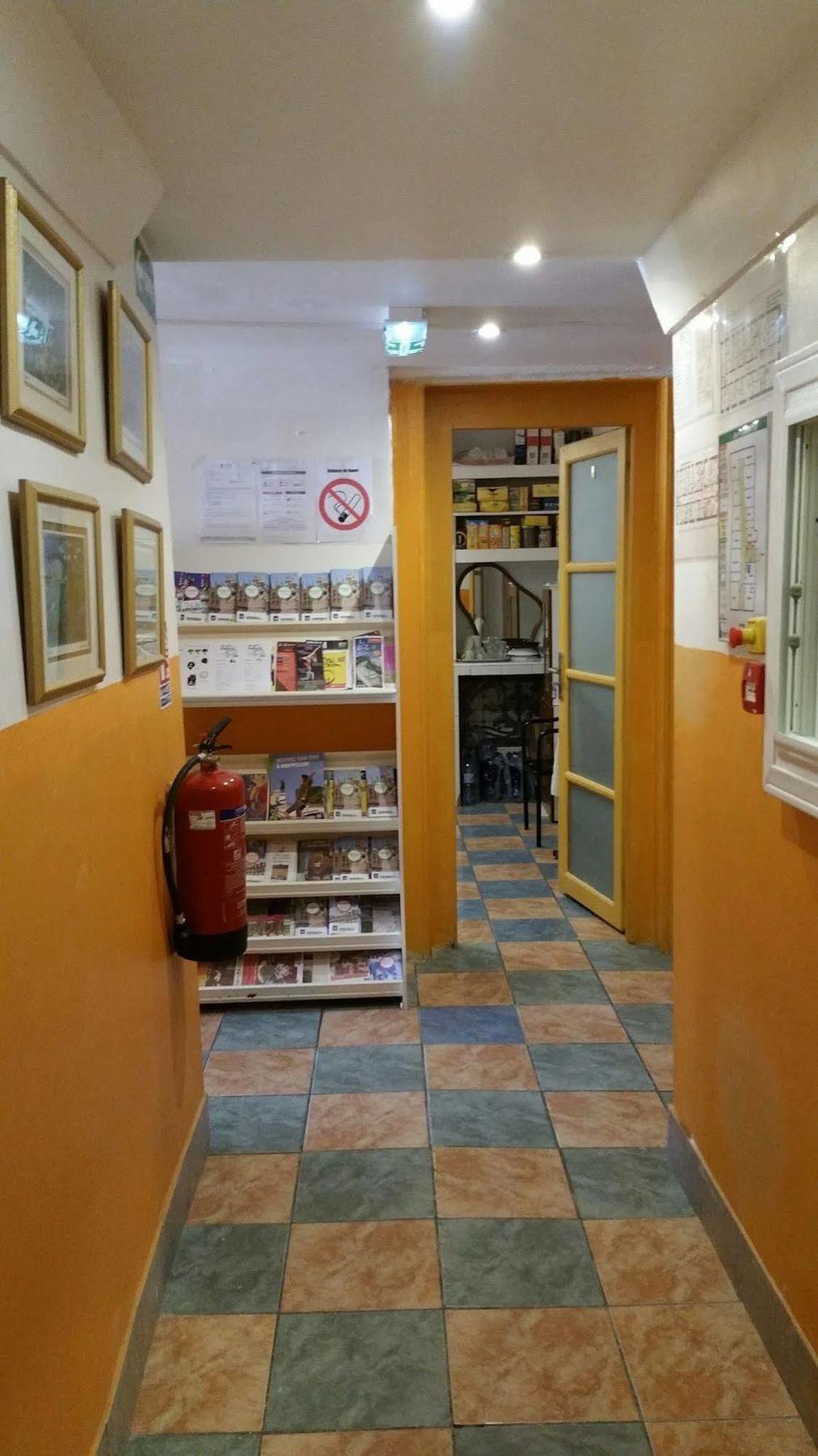 Hotel Des Voyageurs Montpellier Buitenkant foto