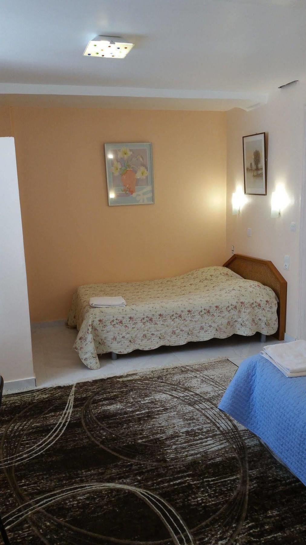 Hotel Des Voyageurs Montpellier Buitenkant foto